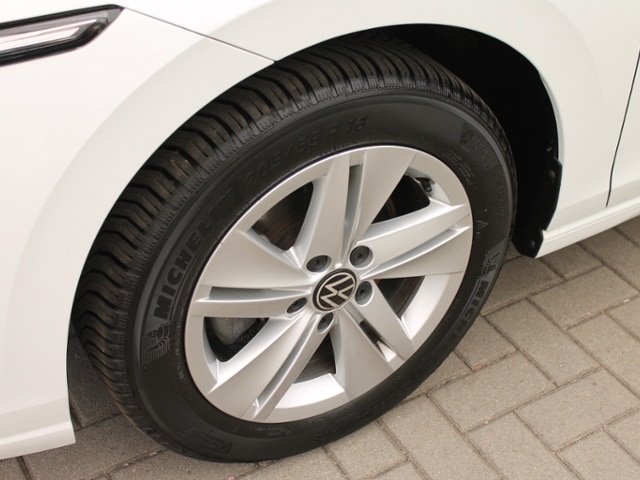 Volkswagen Golf 1.5 TSI Golf VIII