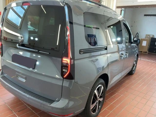 Volkswagen Caddy DESIGN 1.5TSI AHK+LED+SITZHZG+GRA+PDC+NAVI-APP+17