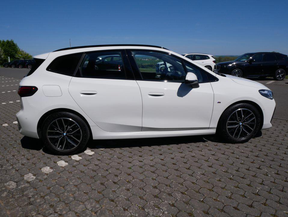 BMW 223 Active Tourer xDrive