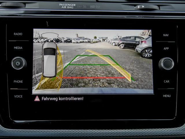 Volkswagen Touran 2.0 TDI DSG IQ.Drive