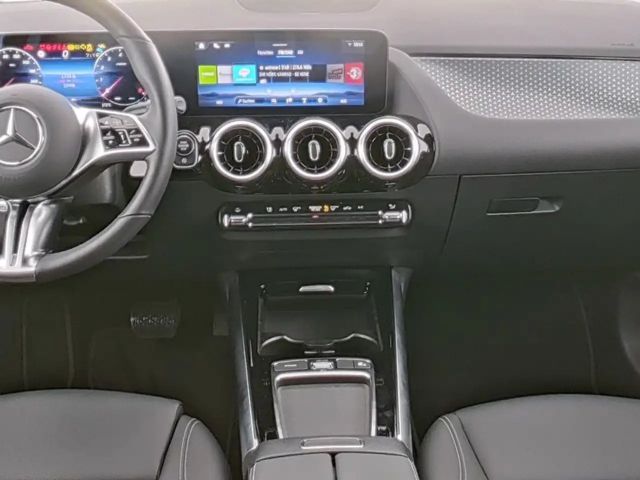 Mercedes-Benz GLA 180 Progressive