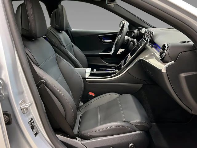 Mercedes-Benz C 180 AVANTGARDE Sedan