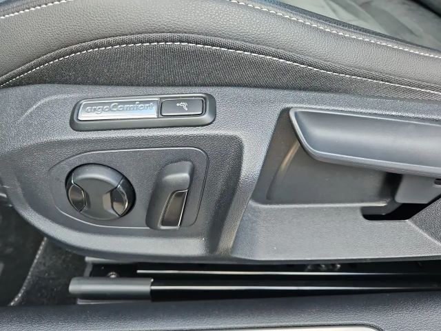 Volkswagen Arteon 2.0 TSI DSG R-Line