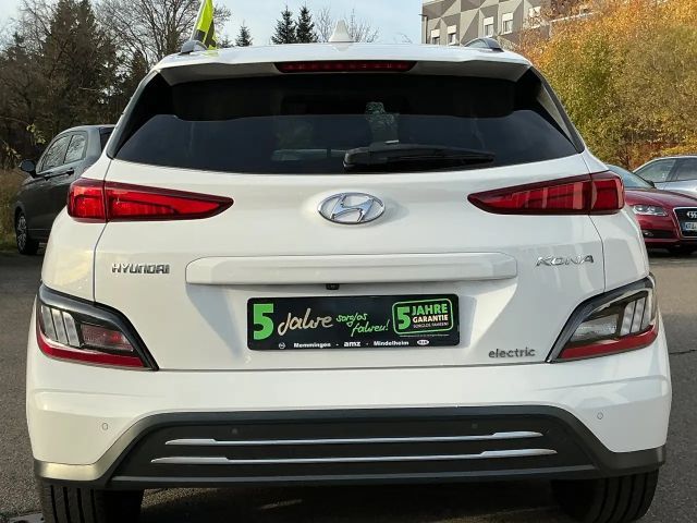 Hyundai Kona 64 kWh Electric