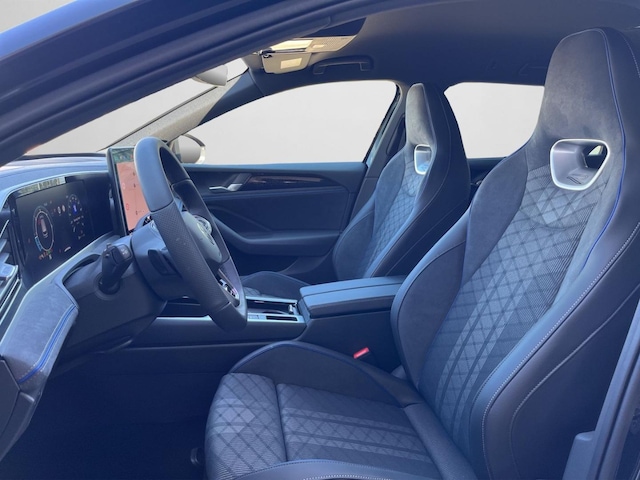 Volkswagen Passat Business DSG R-Line