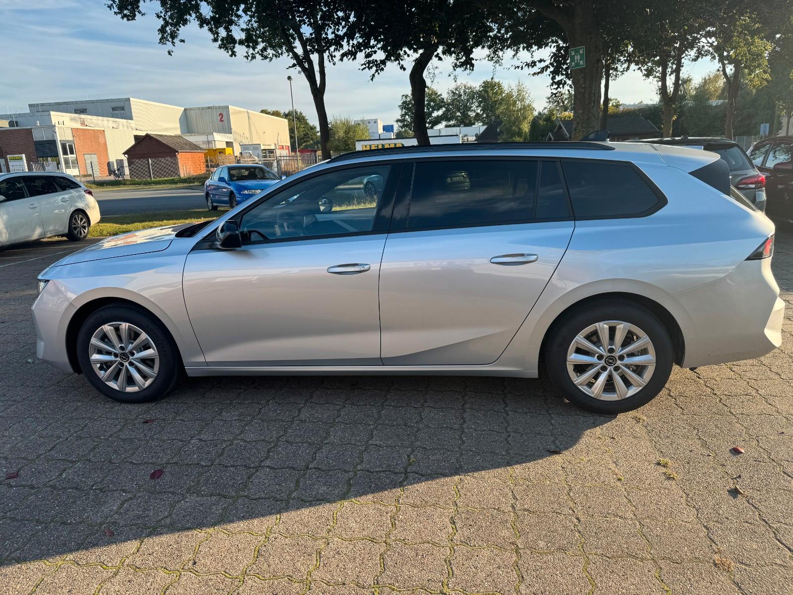 Opel Astra Edition Sports Tourer