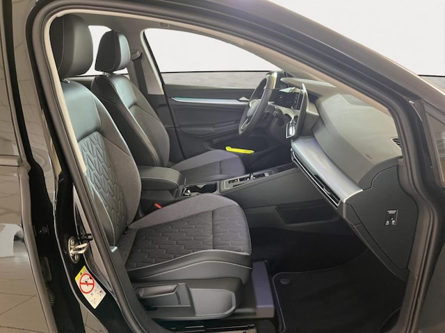 Volkswagen Golf 1.5 eTSI DSG