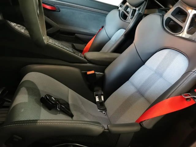 Porsche Cayman Coupé RS