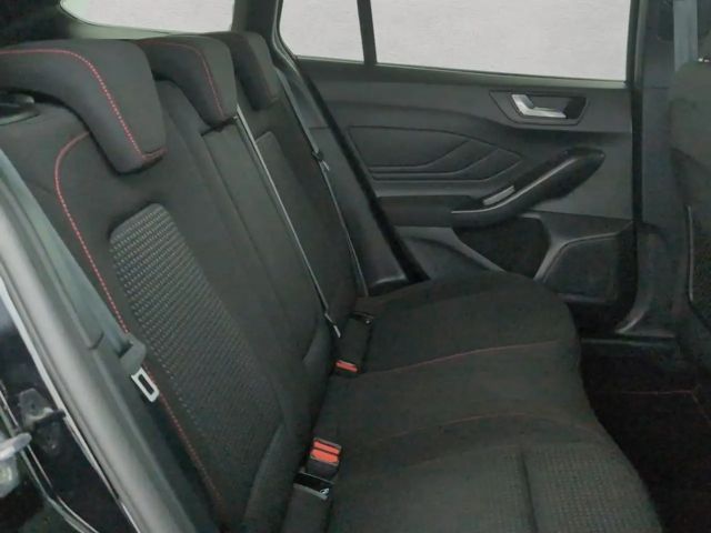 Ford Focus EcoBoost ST Line Wagon