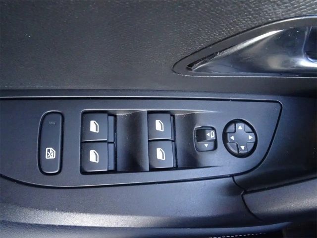 Peugeot 2008 Allure Pack PureTech