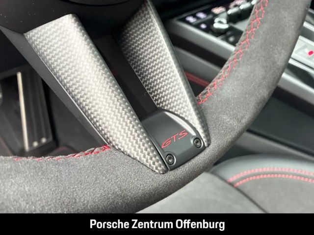 Porsche 992 Carrera Coupé GTS