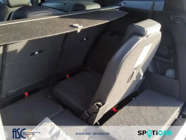 Peugeot 5008 GTHybrid/Nachtsicht/AGR/AZV/elHeck/7Sitze/Zins1,99