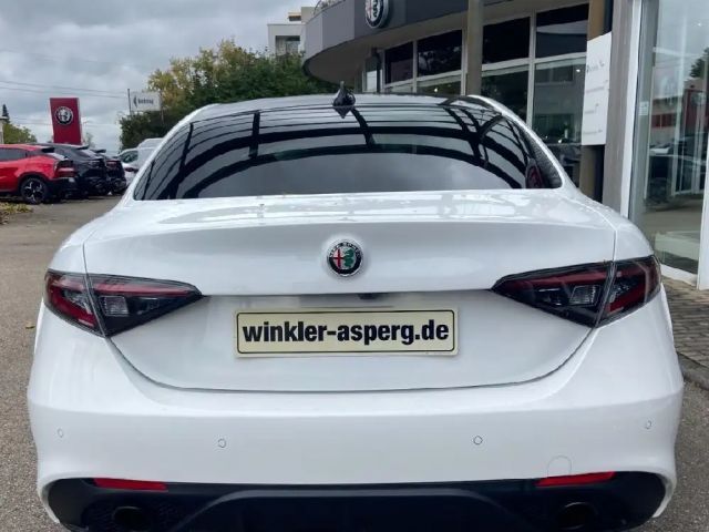 Alfa Romeo Giulia Q4