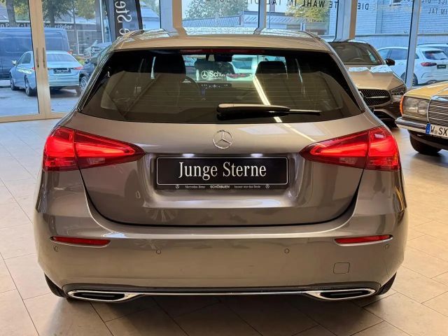 Mercedes-Benz A 180 Hatchback Progressive