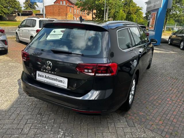 Volkswagen Passat 1.5 TSI Business DSG Variant