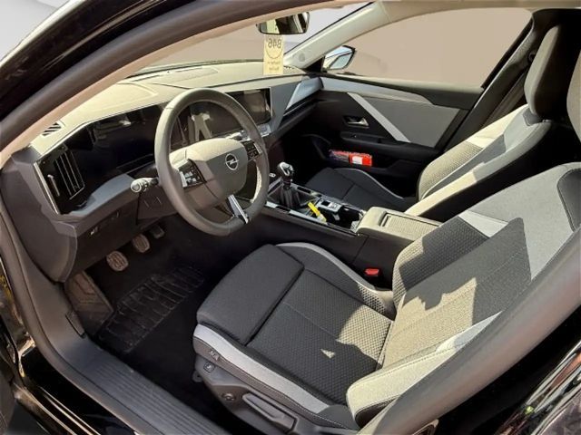 Opel Astra Enjoy Sports Tourer