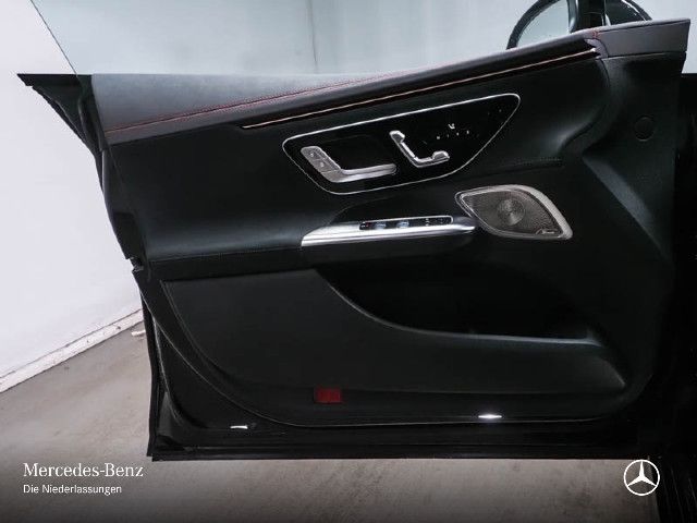 Mercedes-Benz EQE 300 Sedan