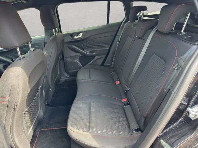 Ford Focus EcoBoost ST Line Wagon