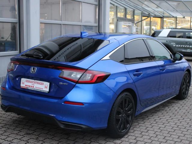 Honda Civic Advance e:HEV