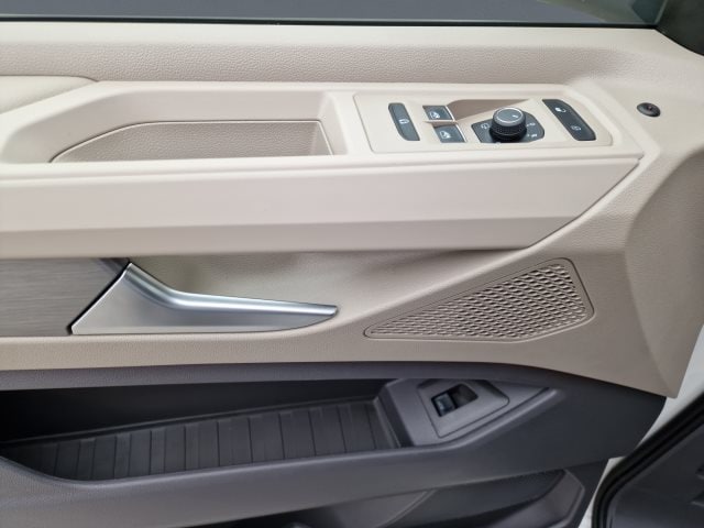 Volkswagen Multivan 2.0 TSI IQ.Drive Lang T7