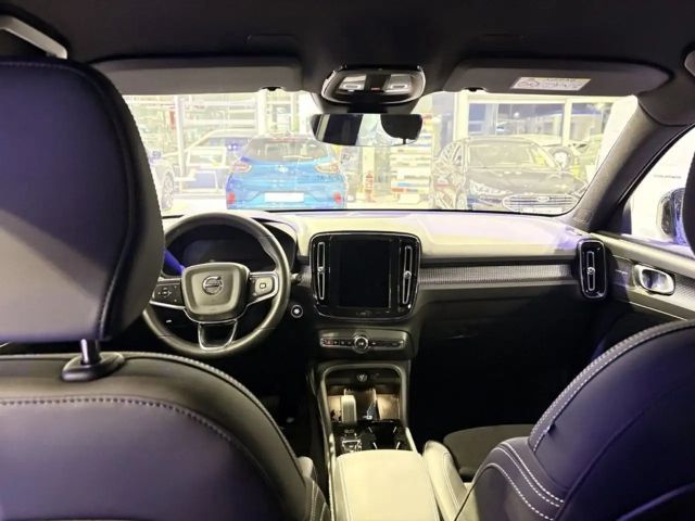Volvo XC40 Dark Plus