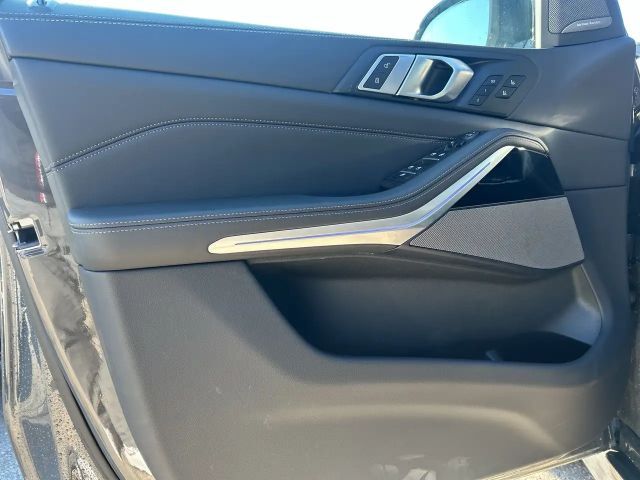 BMW X5 M60i xDrive