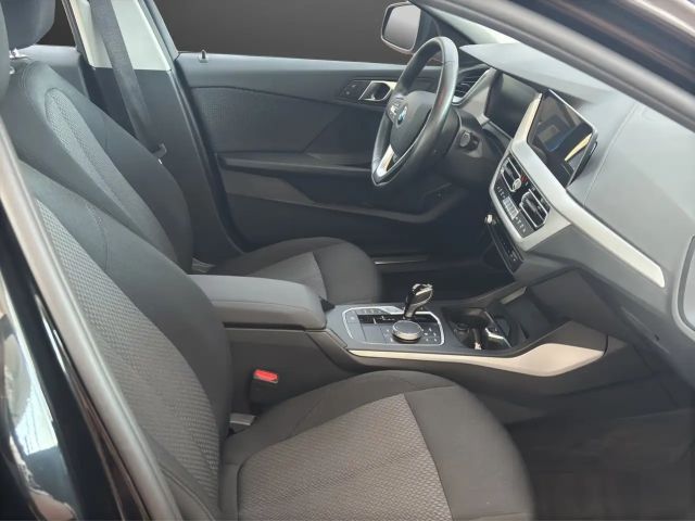 BMW 118 118i Advantage pakket Sedan