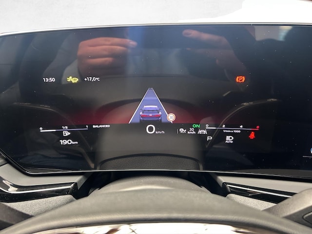 Audi A6 Avant Quattro S-Tronic