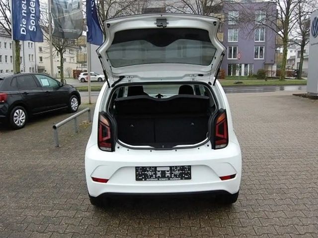 Volkswagen up! Active
