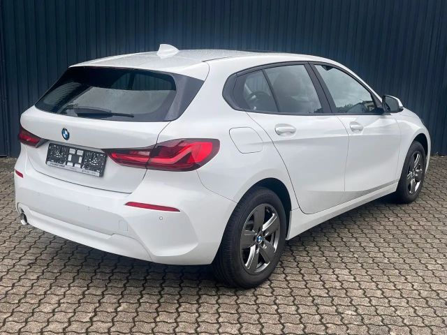 BMW 116 116i 5-deurs Sedan