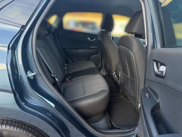 Hyundai Kona 2WD Trend