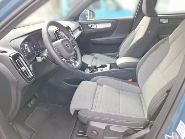 Volvo XC40 Core Recharge