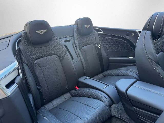 Bentley Continental GTC V8