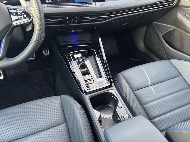 Volkswagen Golf 2.0 TSI DSG