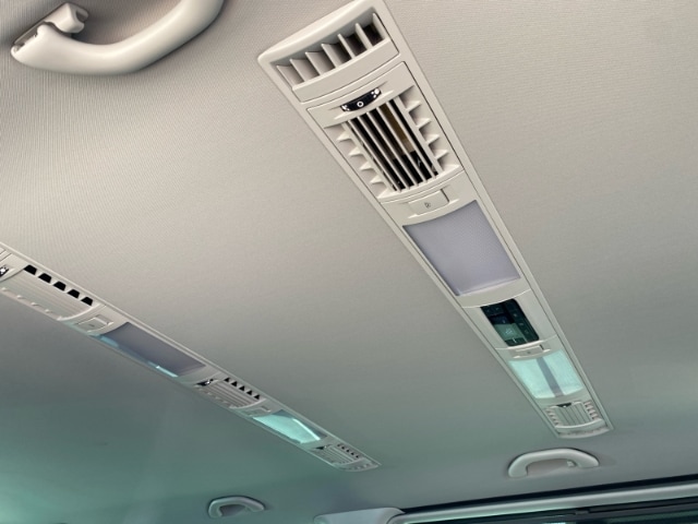 Volkswagen Caravelle 2.0 TDI DSG Lang T6