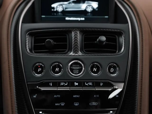 Aston Martin DBS 770 Ultimate Volante 1 OF 199/CARBON/BUCKET