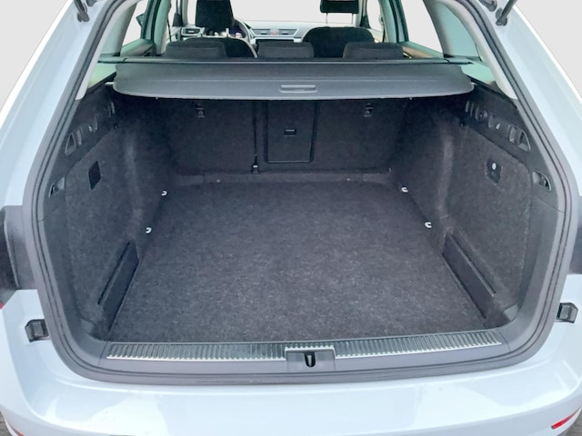 Skoda Superb 2.0 TDI Ambition Combi