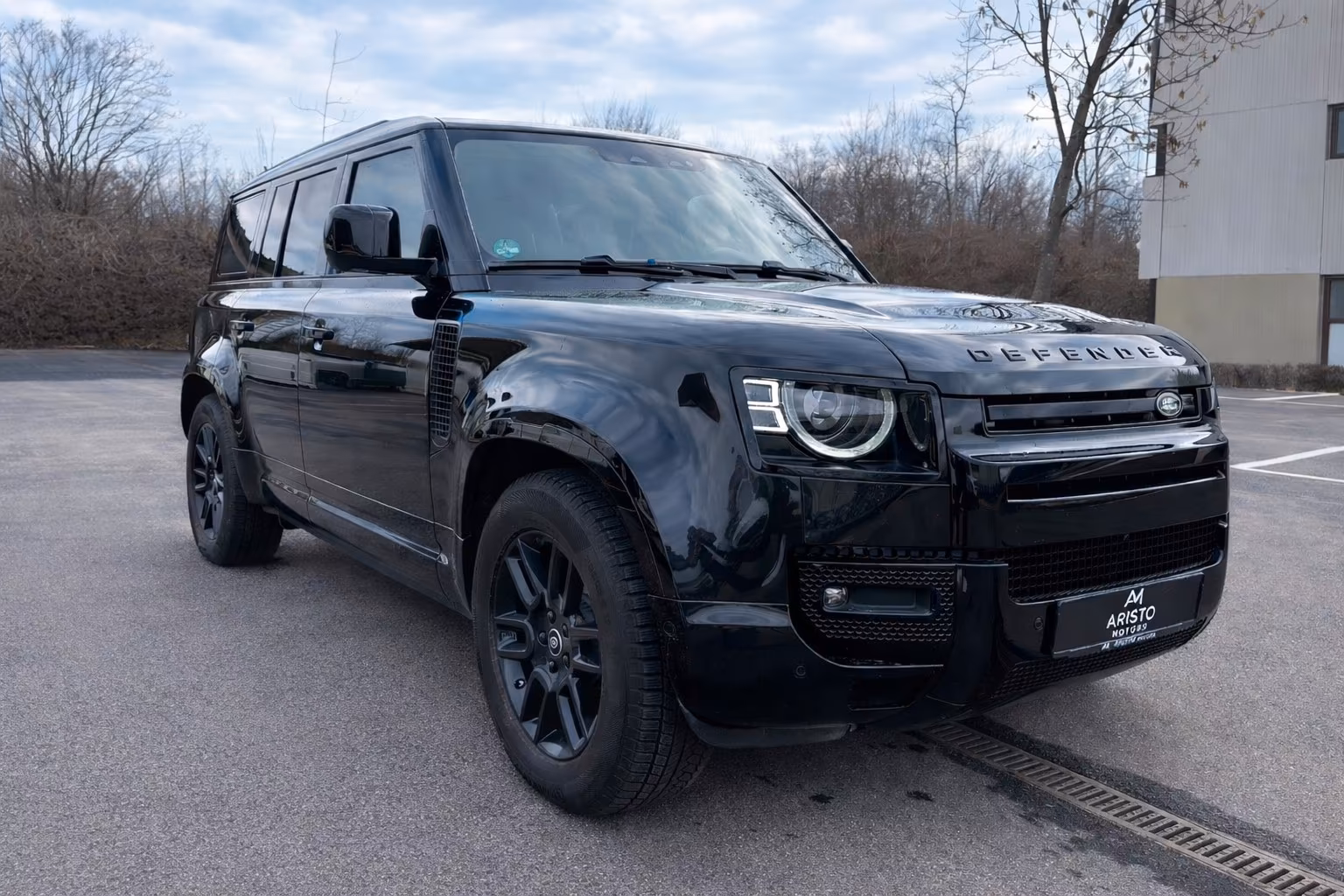 Land Rover Defender 110 S