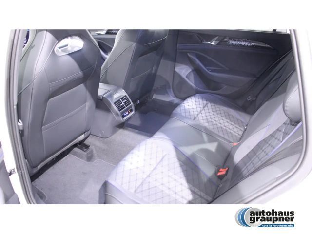 Volkswagen Passat 2.0 TDI DSG R-Line Variant