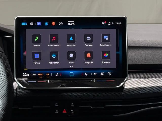 Volkswagen Golf 1.5 eTSI DSG R-Line