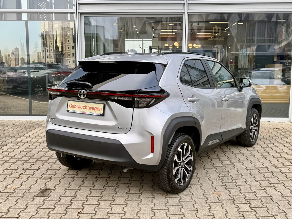 Toyota Yaris Cross 4x2 5-deurs Plus