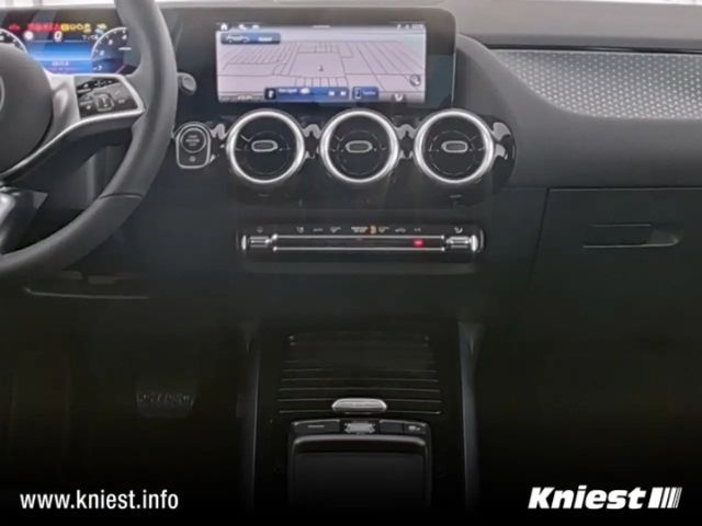 Mercedes-Benz GLA 180 Progressive