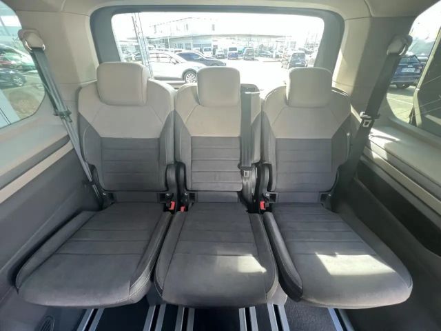 Volkswagen Multivan 2.0 TDI DSG Style T7