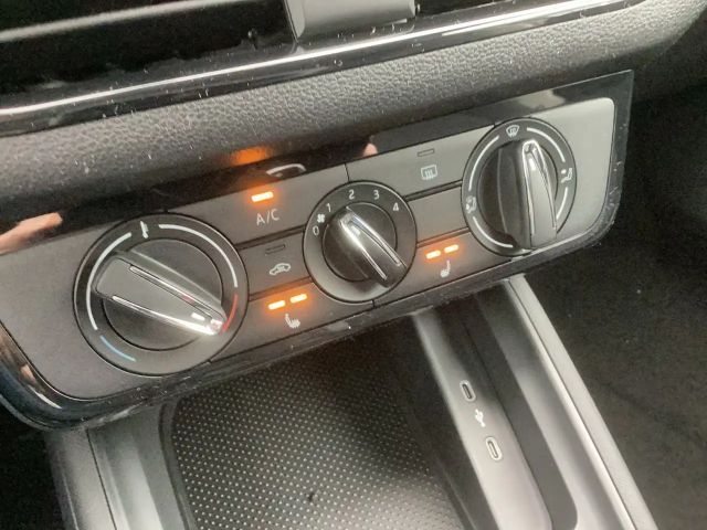 Skoda Scala Essence 1,0 TSI 70 kW 5-Gang-Schaltgetriebe