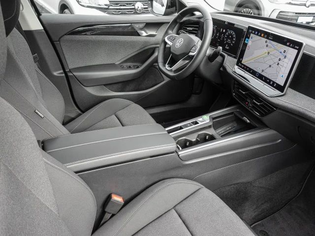 Volkswagen Passat 1.5 eTSI DSG Variant