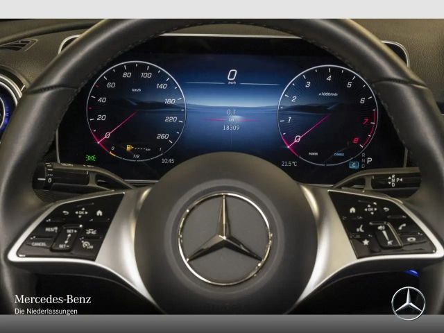 Mercedes-Benz C 200 4MATIC AVANTGARDE Sedan