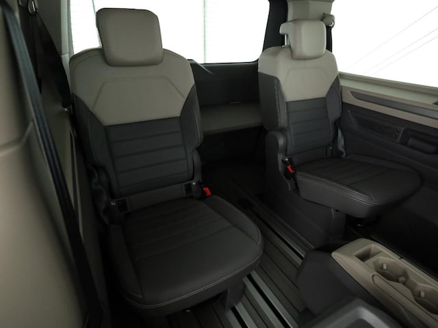Volkswagen Multivan 2.0 TDI Lang Style T7