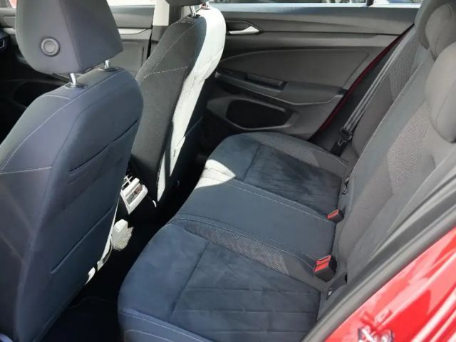 Volkswagen Golf 1.5 eTSI DSG Golf VIII Style