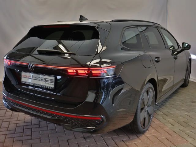 Volkswagen Passat DSG R-Line