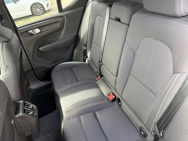 Volvo XC40 AWD Plus Recharge Twin Engine